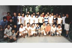 2004年美苑第一批学生合影