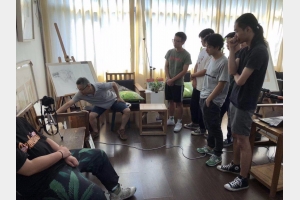 中国美术学院附中方正老师速写课堂