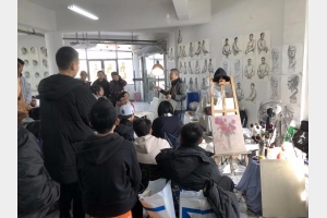 中国美术学院附中方正老师速写课堂