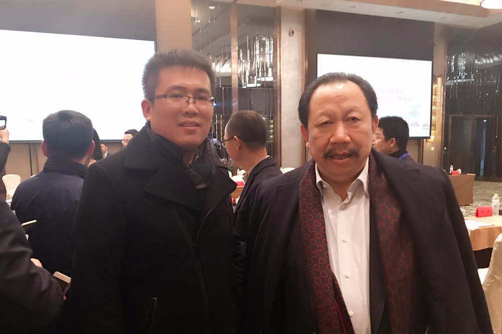 丁凯与中南集团董事长吴建荣
