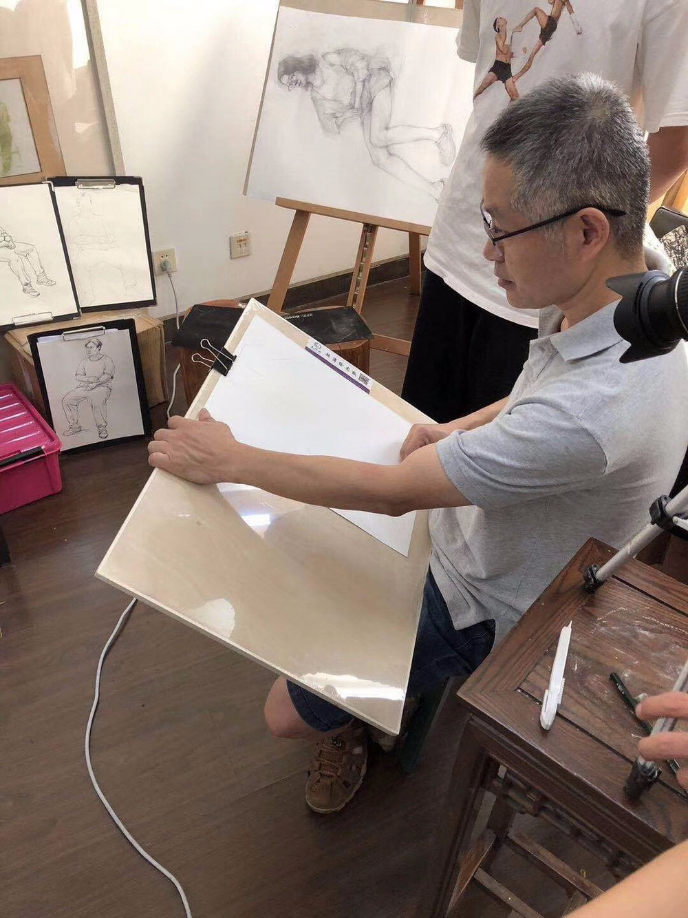 中国美术学院附中方正老师速写课堂